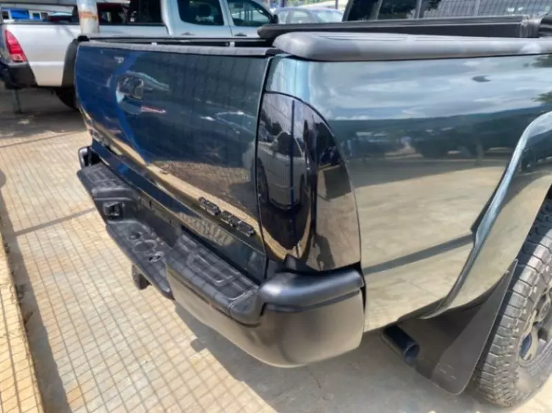 Toyota Tacoma   - 2011