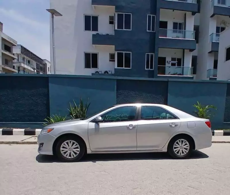 Toyota camry   - 2014