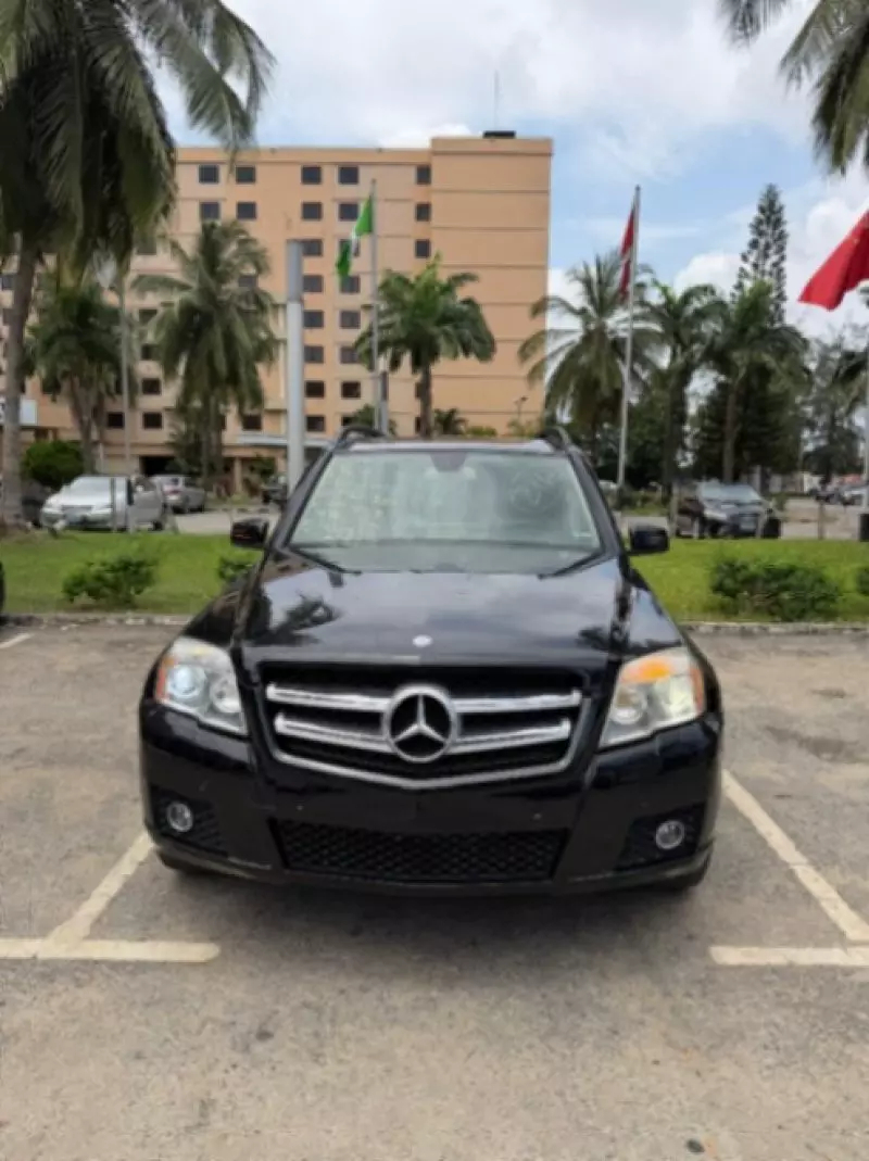 Mercedes-Benz GLK 350   - 2009