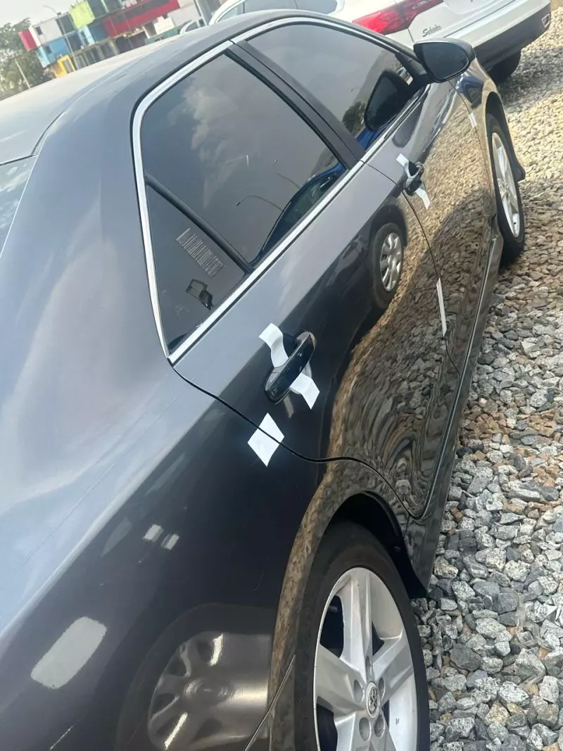 Toyota Camry   - 2013