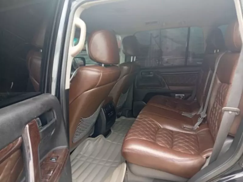 Toyota Land Cruiser   - 2010