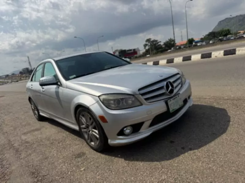 Mercedes-Benz C 300   - 2009