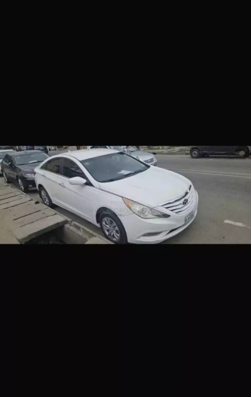 Hyundai Elantra   - 2007