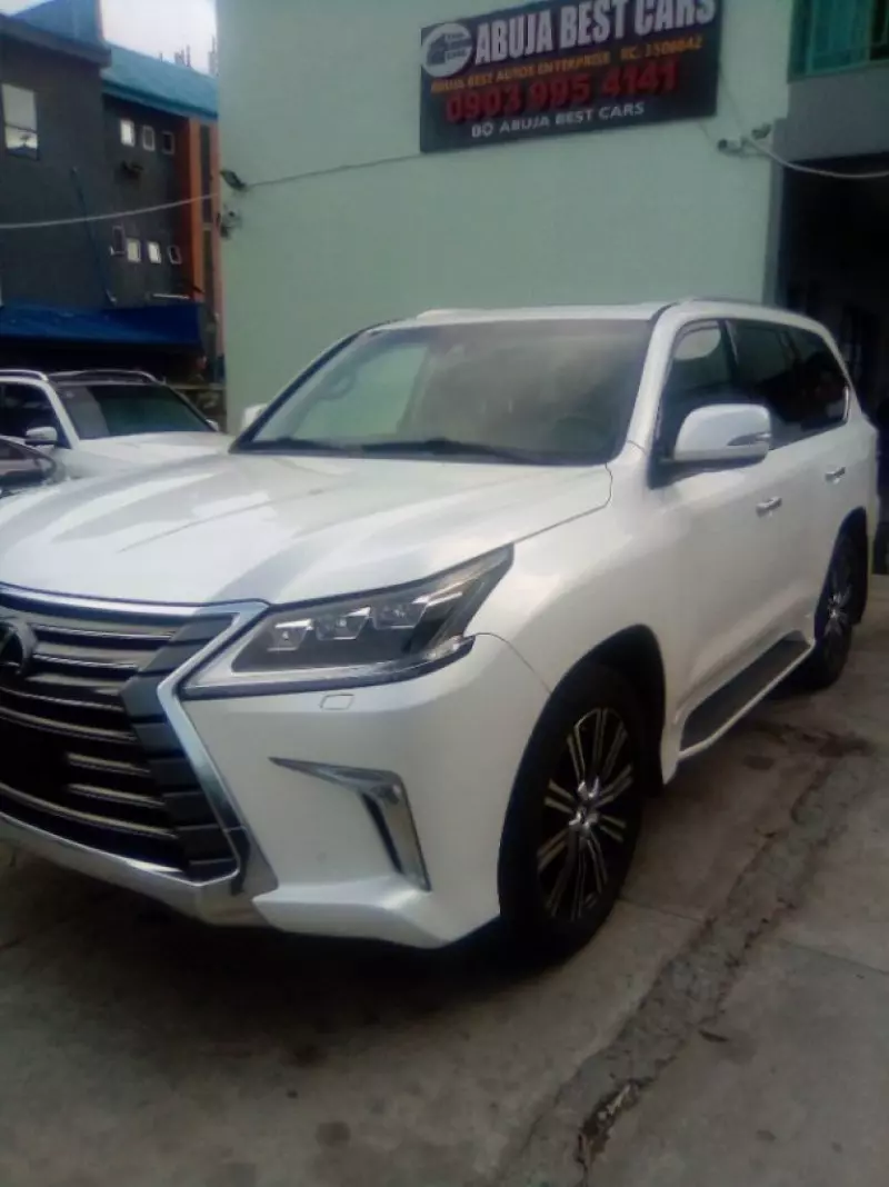 Lexus LX 570   - 2019