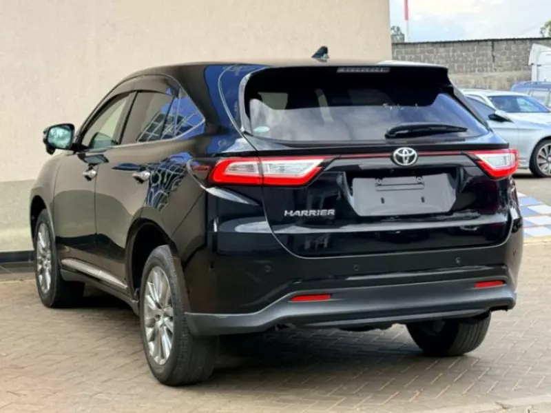 Toyota Harrier   - 2020