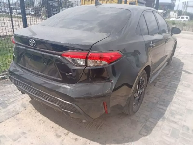 Toyota Corolla   - 2013