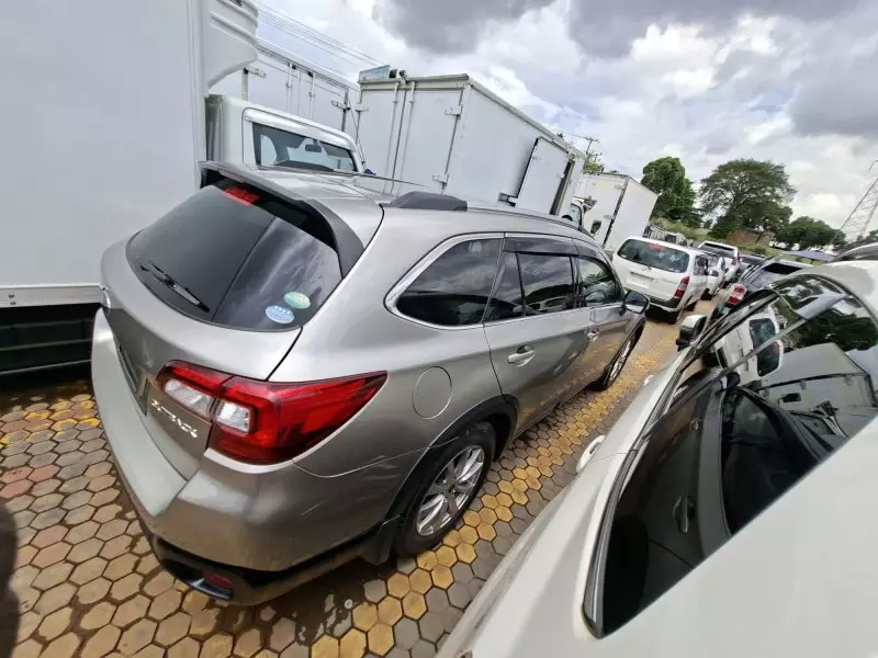 Subaru Outback   - 2016