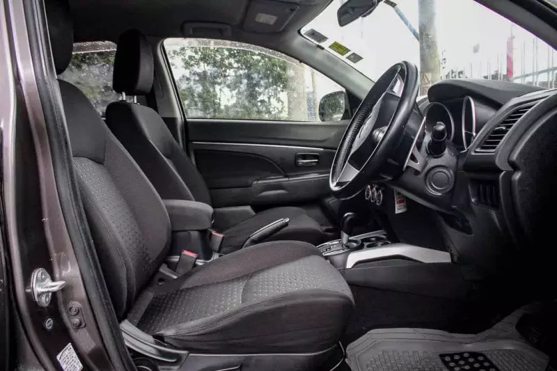 Mitsubishi RVR   - 2010