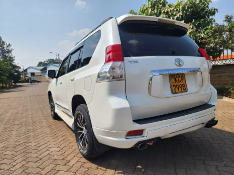 Toyota Landcruiser Prado   - 2010