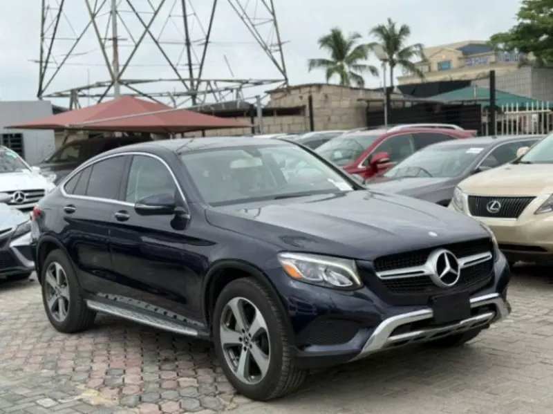 Mercedes-Benz GLC 300   - 2017