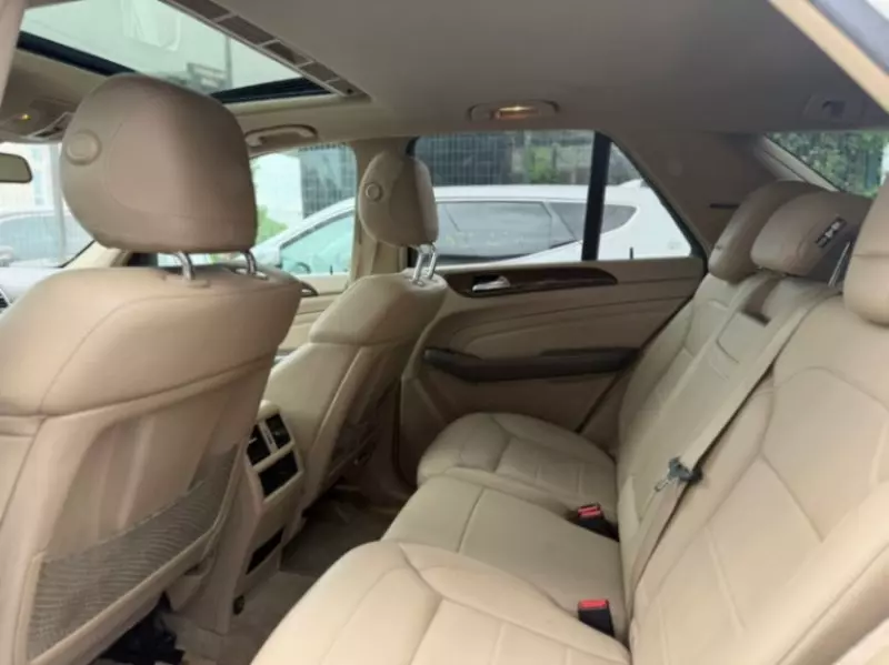 Mercedes-Benz ML 350   - 2012