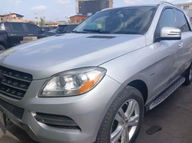 Mercedes-Benz ML-Class   - 2012