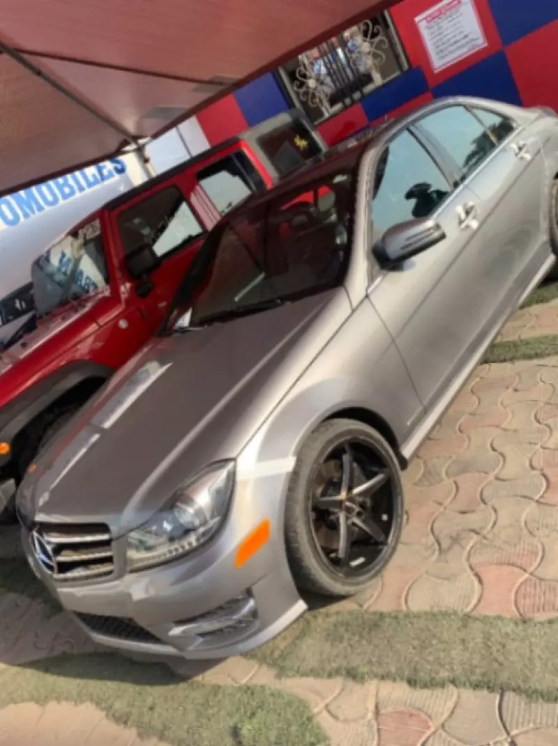 Mercedes-Benz C 300