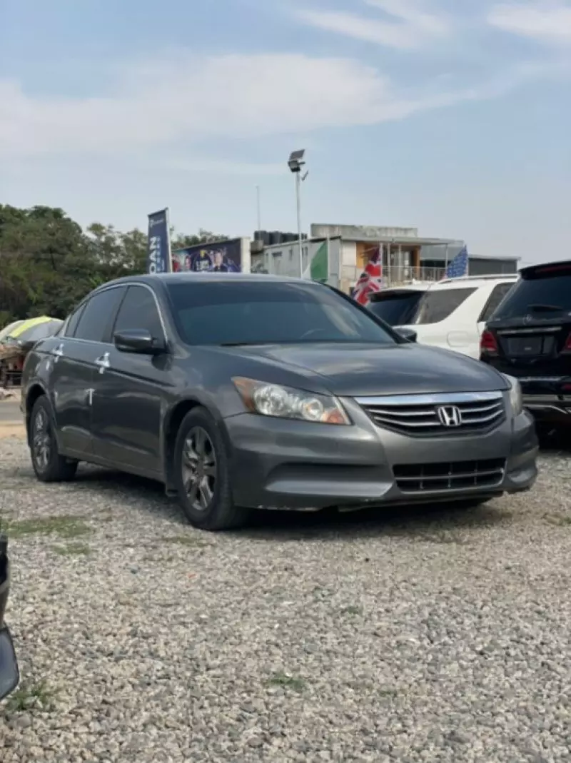 Honda Accord   - 2012