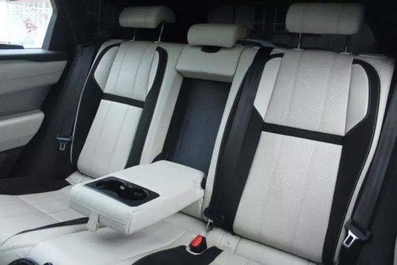Land Rover Range Rover Velar   - 2018