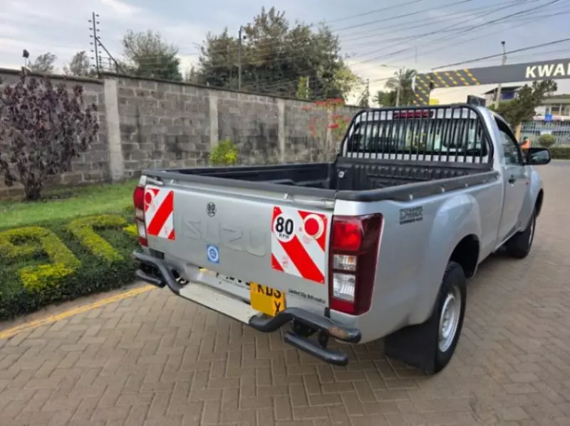 Isuzu D-Max   - 2025