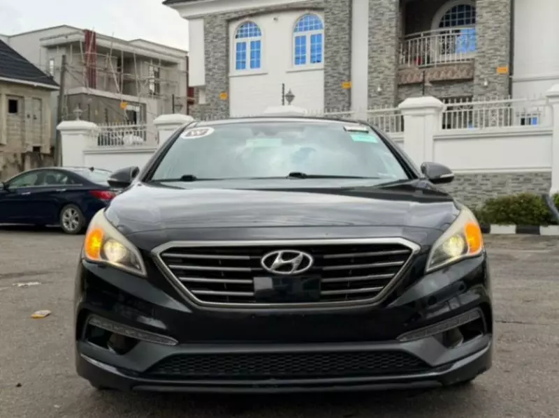 Hyundai Sonata   - 2015
