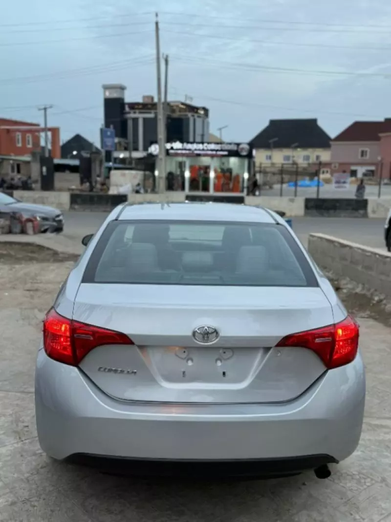 Toyota corolla   - 2014