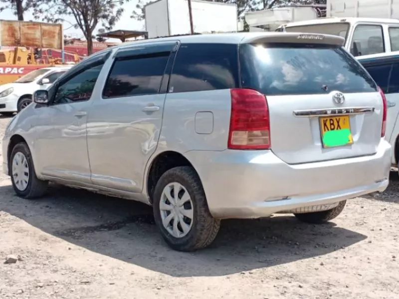 Toyota Wish   - 2008
