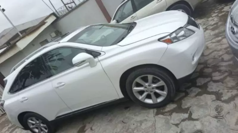 Lexus RX 500h   - 2011