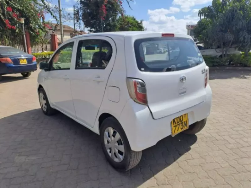 Daihatsu Mira    - 2014