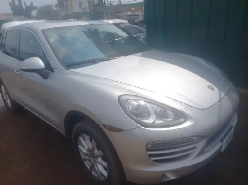 PORSCHE Cayenne - 2013