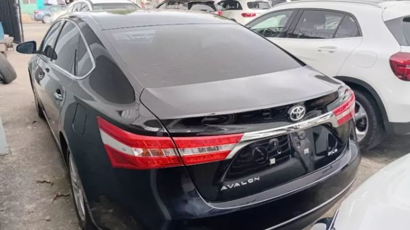 Toyota Avalon