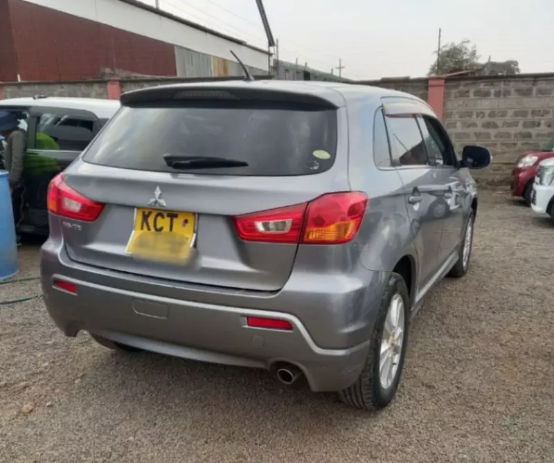 Mitsubishi RVR   - 2012