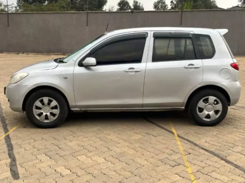 Mazda Demio   - 2006