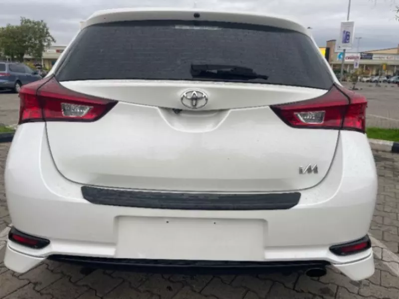 Toyota Corolla   - 2018