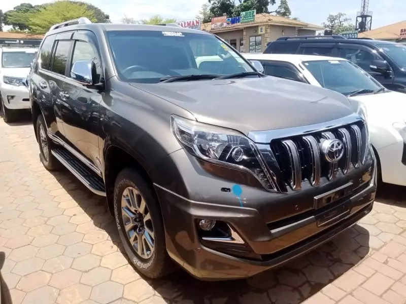 Toyota Landcruiser Prado   - 2016