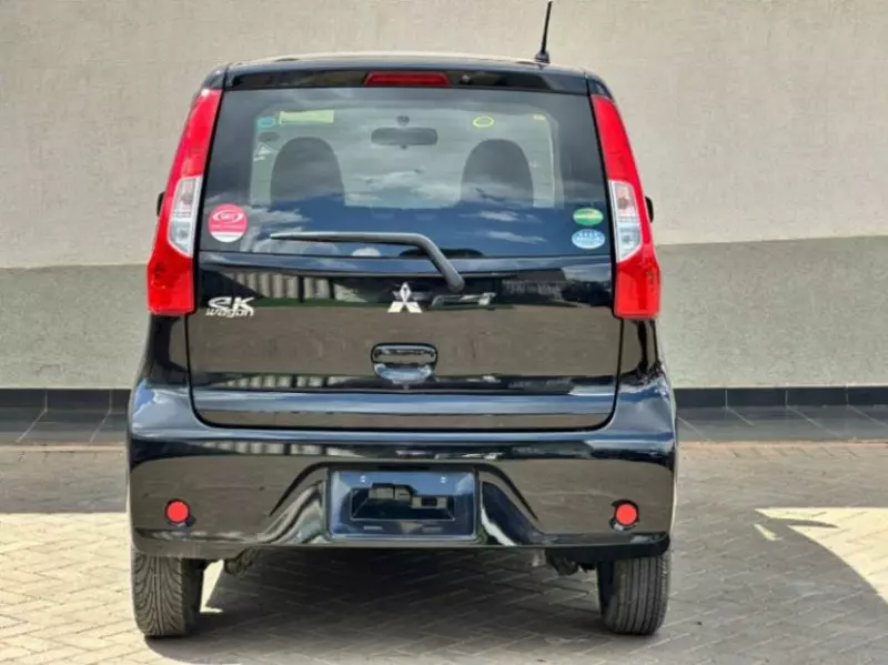 Mitsubishi ek custom   - 2018
