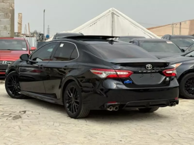 Toyota Camry   - 2019