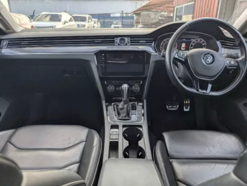 Volkswagen Arteon   - 2000