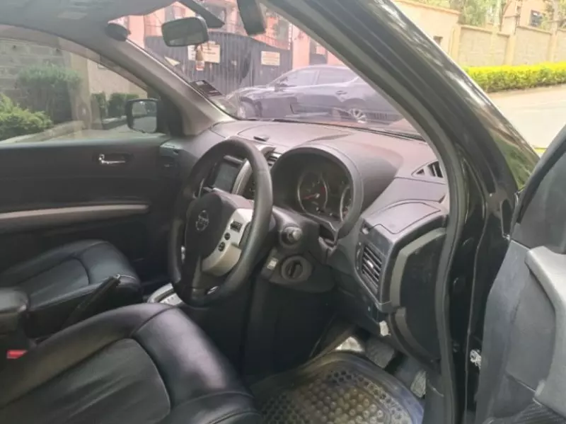 Nissan X-Trail   - 2010