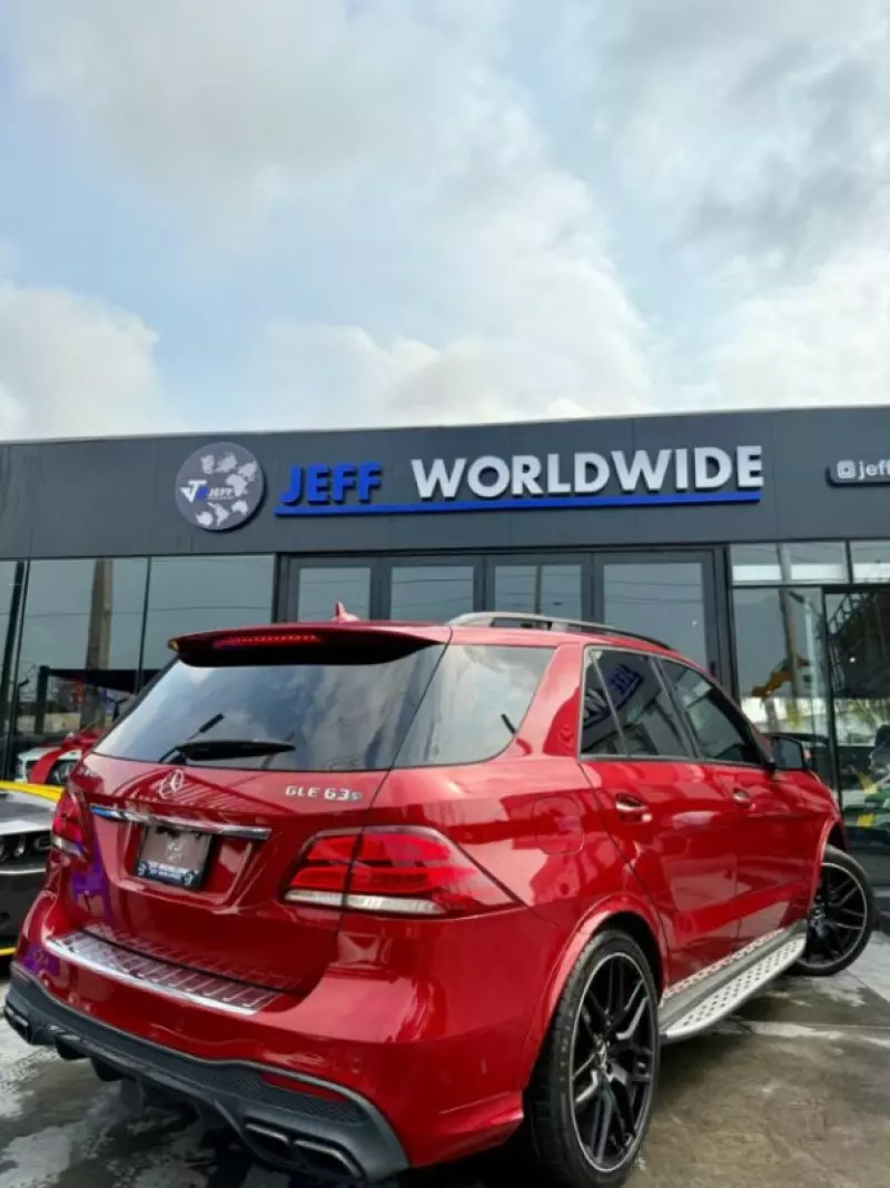 Mercedes-Benz GLE 63 AMG   - 2016