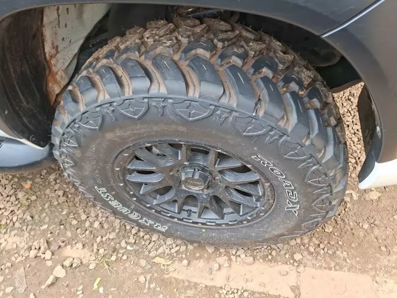 Toyota Hilux   - 2019