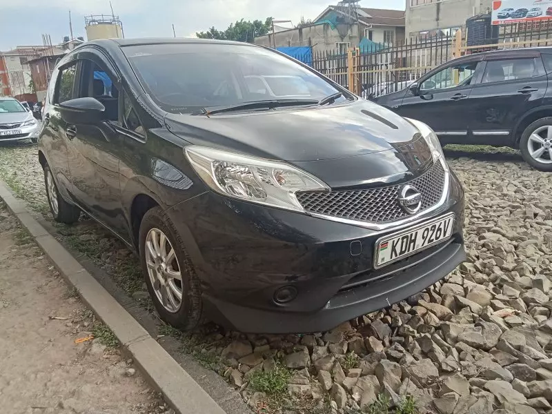 Nissan Note   - 2015