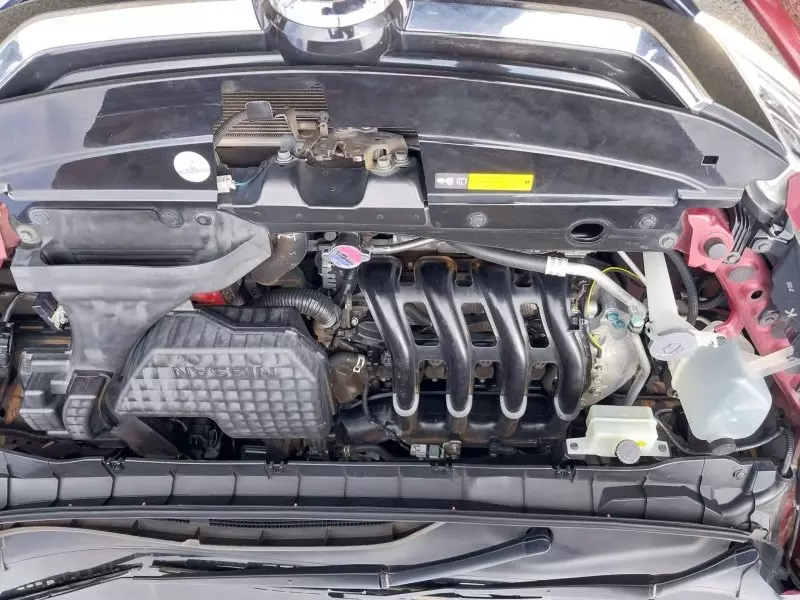 Nissan Serena Hybrid    - 2017
