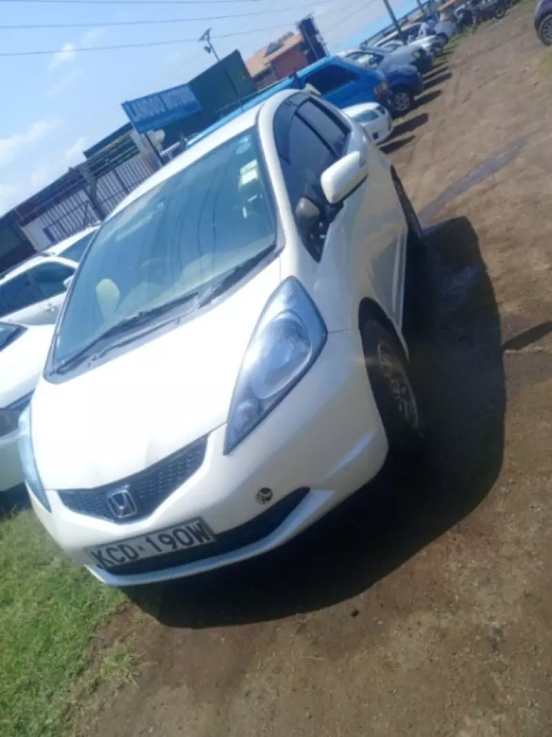 Honda Fit   - 2014