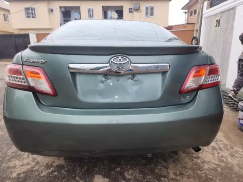 Toyota Camry   - 2008