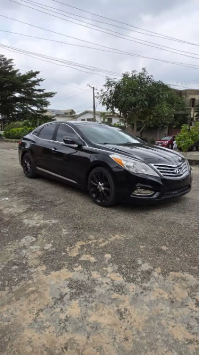 Hyundai Azera   - 2013