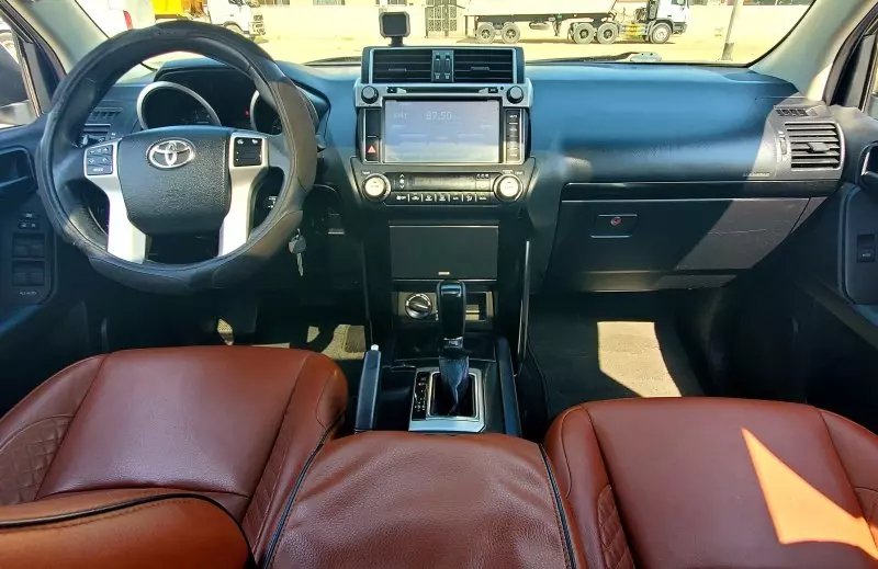 Toyota  Land Cruiser VXR V8   - 2017