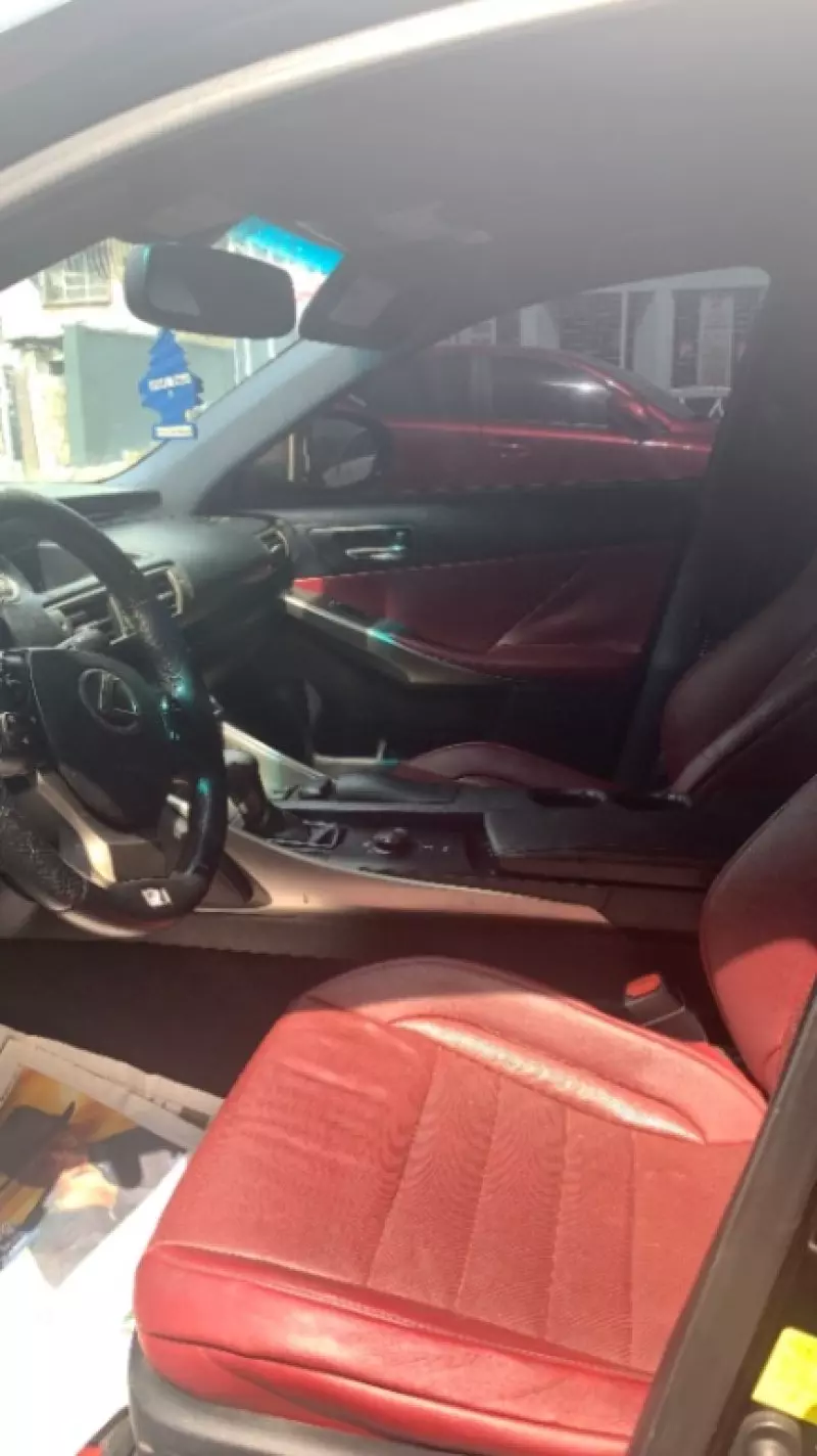 Lexus IS 250   - 2015