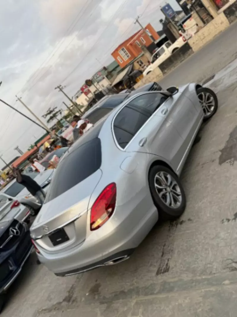 Mercedes-Benz C 300   - 2016