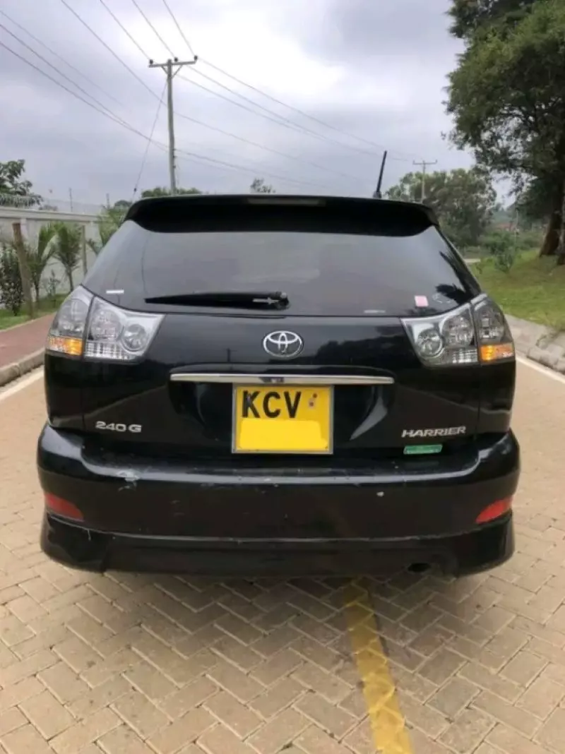 Toyota Harrier   - 2012