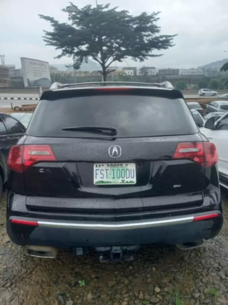 Acura MDX   - 2011