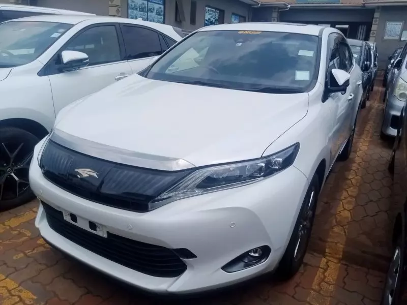Toyota Harrier   - 2015