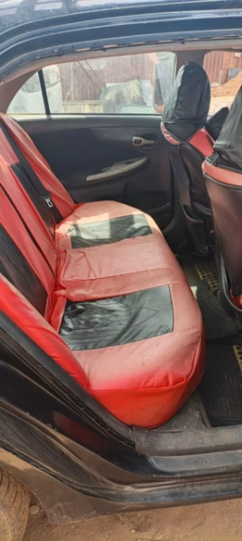 Toyota Corolla   - 2010