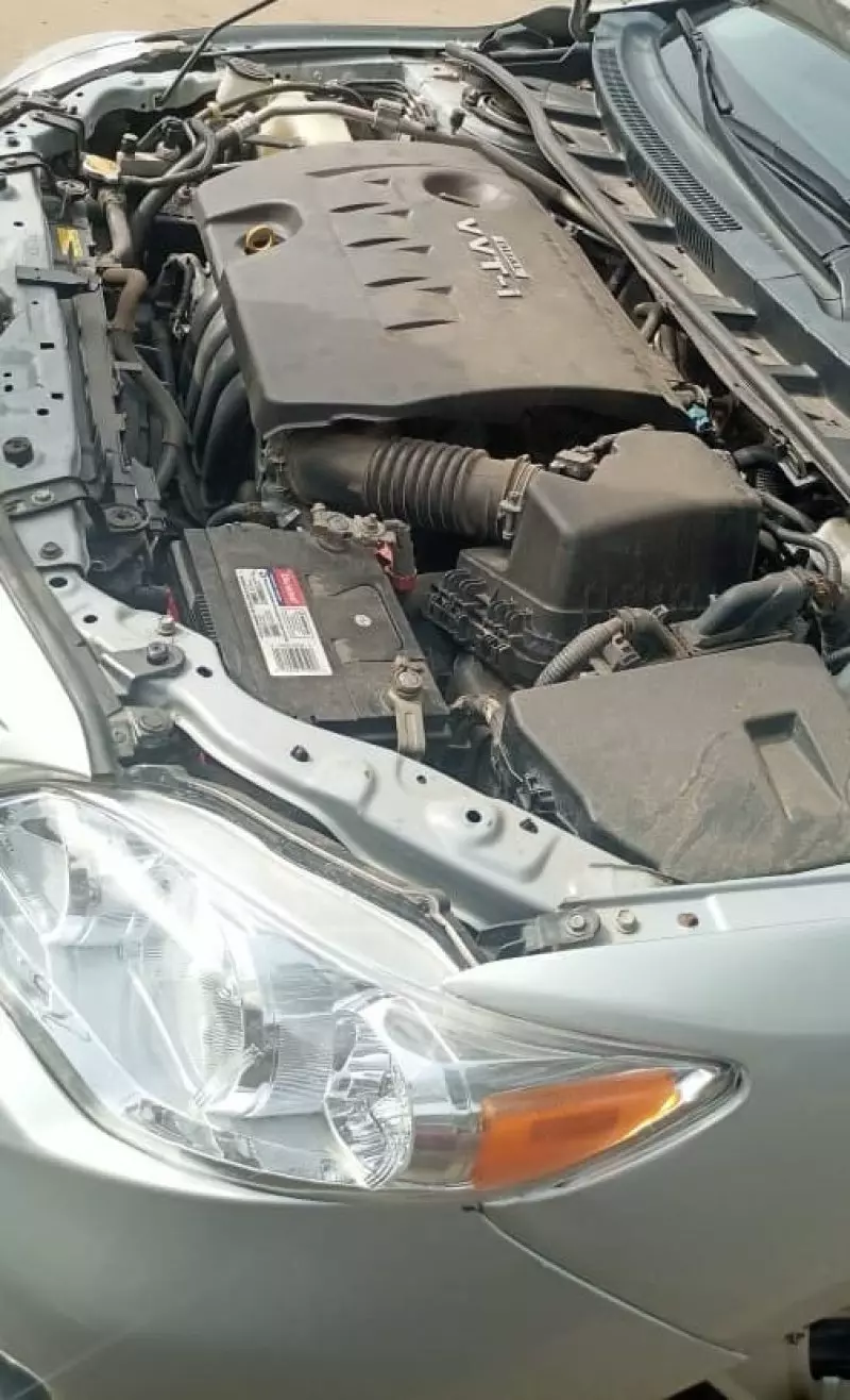 Toyota corolla   - 2013